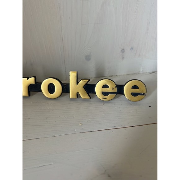 Gold Jeep Cherokee Car Truck Vehicle Fender Nameplate Emblems Badge Decals Parts - Picture 3 of 4